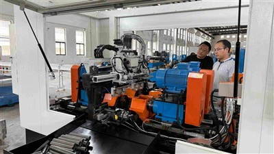 Μηχανή διπλής ατράκτου